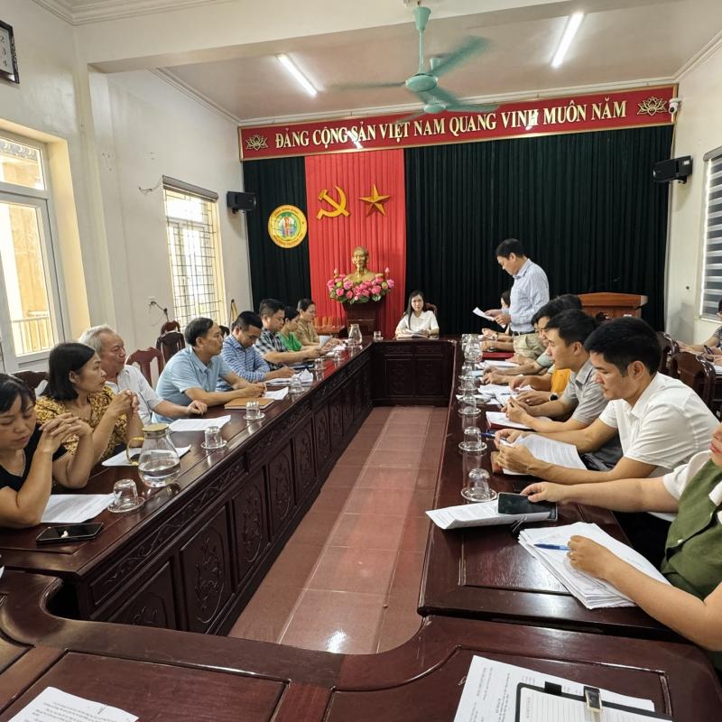 BAN CÔNG TÁC 35 ĐẢNG ỦY PHƯỜNG TRƯỜNG THI TỔ CHỨC HỘI NGHỊ TRIỂN KHAI KẾ HOẠCH PHÁT ĐỘNG HƯỞNG ỨNG CUỘC THI CHÍNH LUẬN VỀ BẢO VỆ NỀN TẢNG TƯ TƯỞNG CỦA ĐẢNG