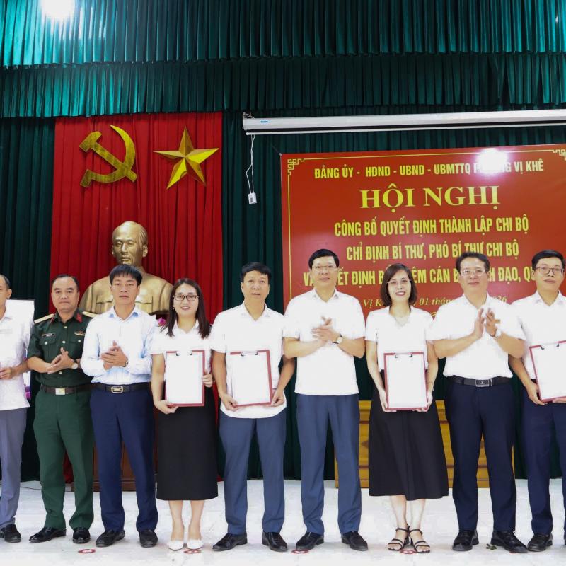 Phường Vị Khê công bố quyết định thành lập chi bộ và bổ nhiệm cán bộ lãnh đạo, quản lý