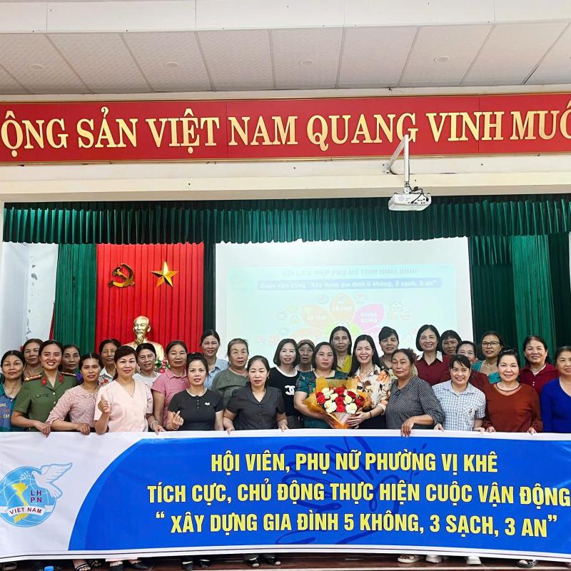 Hội LHPN phường Vị Khê ra mắt mô hình “Chi hội xây dựng Gia đình 5 không, 3 sạch, 3 an”
