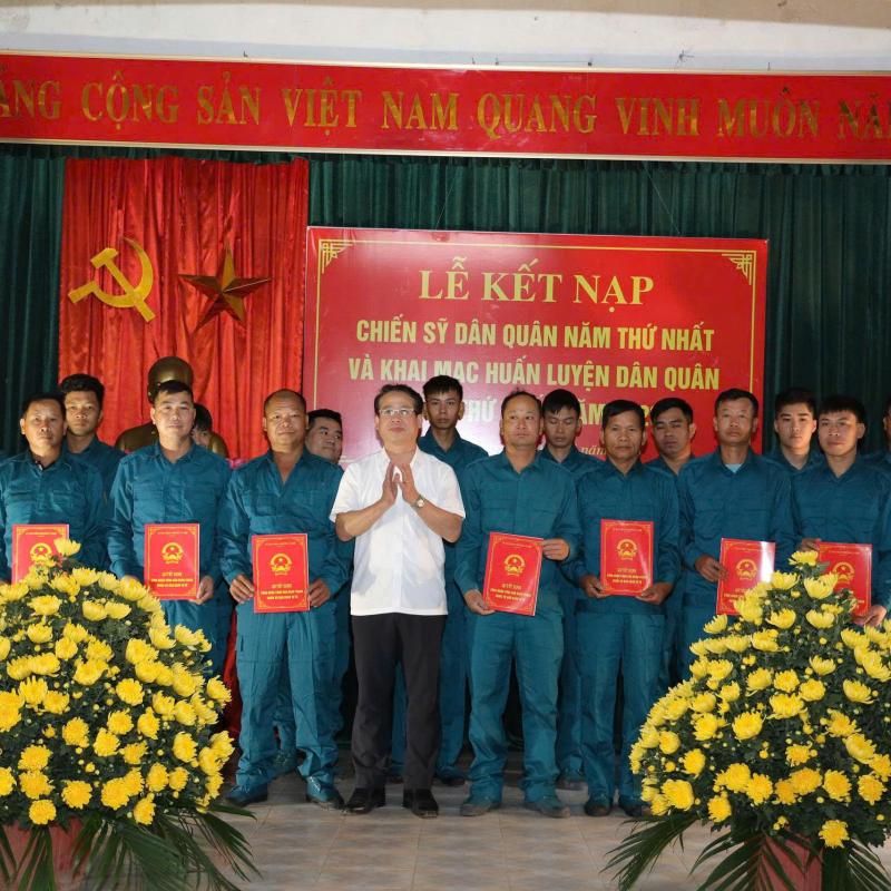 Phường Vị Khê: lễ kết nạp chiến sỹ dân quân năm thứ nhất và khai mạc huấn luyện dân quân năm 2026