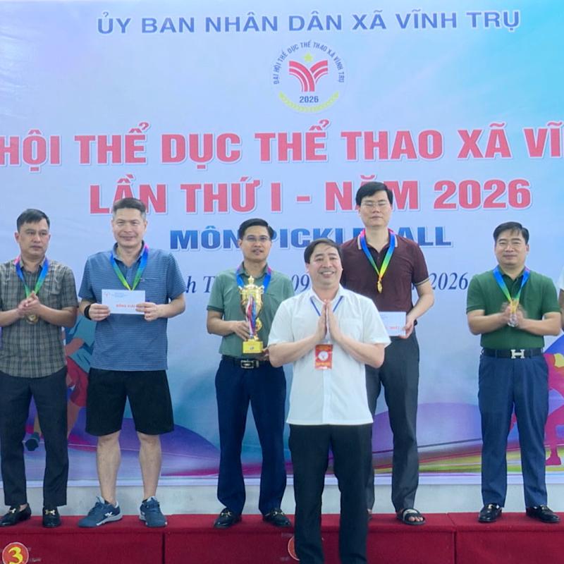 VIDEO: VĨNH TRỤ TỔ CHỨC THÀNH CÔNG GIẢI PICKLEBALL, TRONG KHUÔN KHỔ ĐẠI HỘI THỂ DỤC THỂ THAO XÃ LẦN THỨ I - NĂM 2026.
