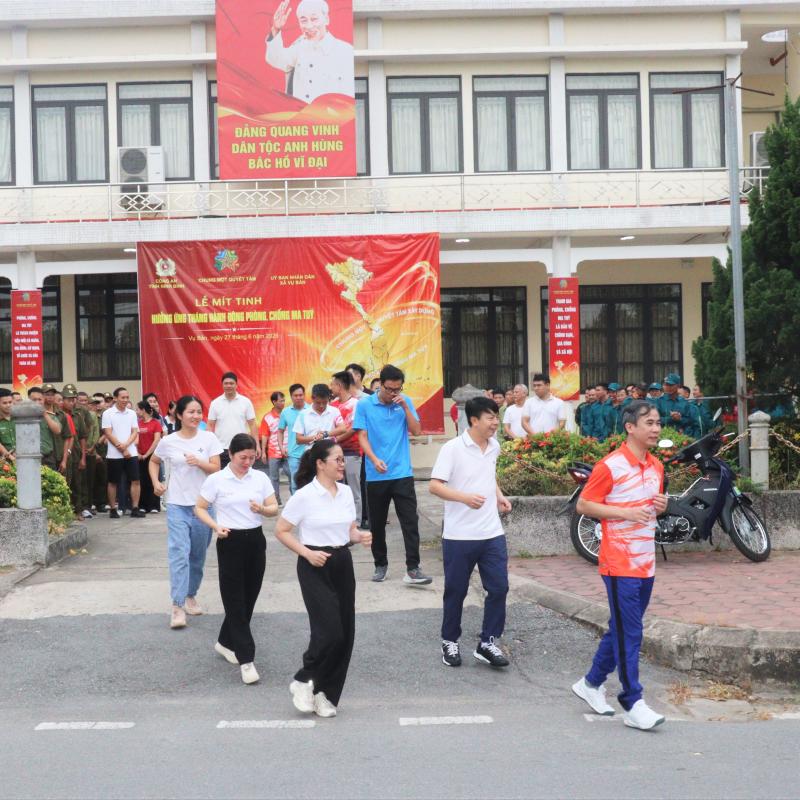 Xã Vụ Bản quyết tâm xây dựng xã không ma túy