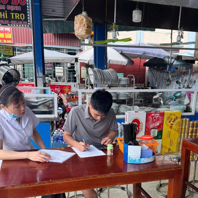 Xã Vụ Bản đẩy mạnh tuyên truyền công tác bảo đảm an toàn thực phẩm Lễ hội Phủ Dầy năm 2026