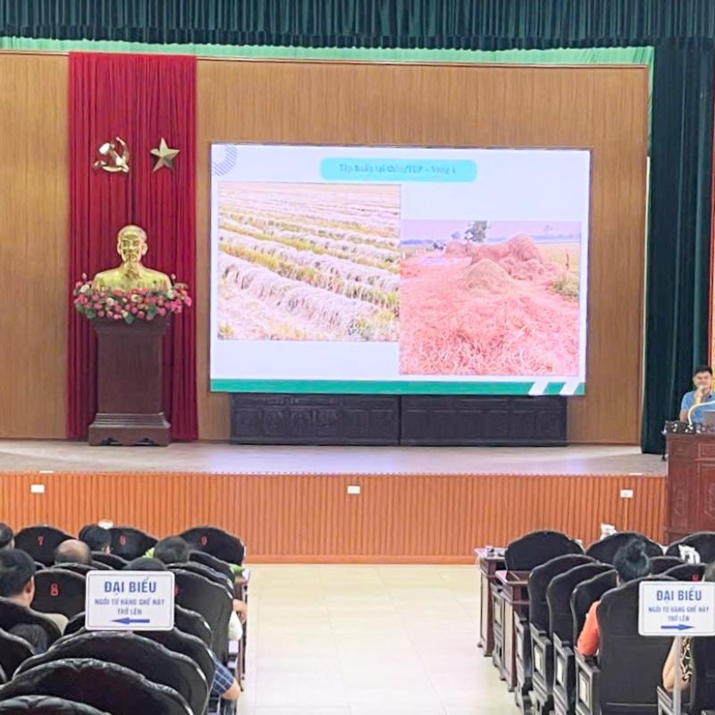 Hội nghị tập huấn ứng dụng khoa học kỹ thuật và chuyển đổi số trong sản xuất nông nghiệp