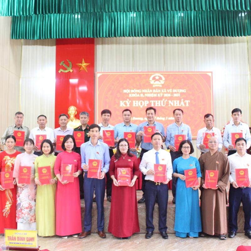 Kỳ họp thứ Nhất, HĐND xã Vũ Dương nhiệm kỳ 2026-2031 thành công tốt đẹp: Quyết tâm thực hiện thắng lợi nhiệm vụ nhiệm kỳ mới