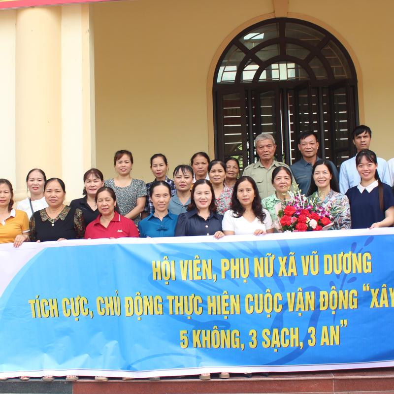 Hơn 200 hội viên Hội Phụ nữ xã Vũ Dương hưởng ứng mô hình điểm  “Chi hội xây dựng gia đình 5 Không, 3 Sạch, 3 An”