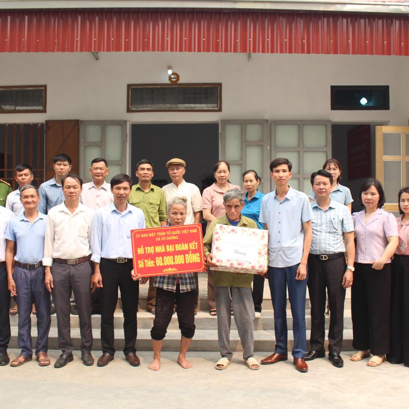 Khánh thành và bàn giao Nhà Đại đoàn kết cho đối tượng  bảo trợ xã hội tại thôn An Thị, xã Vũ Dương