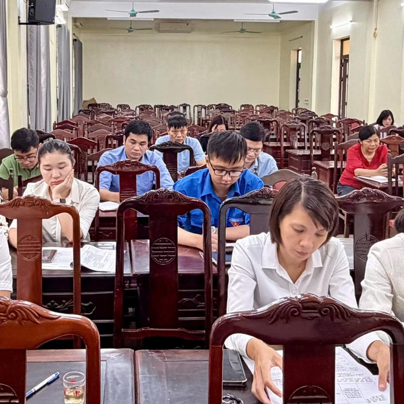 Phòng giao dịch NHCSXH Xuân Trường tập huấn nghiệp vụ ủy thác cho vay thông qua các tổ chức Chính trị - xã hội