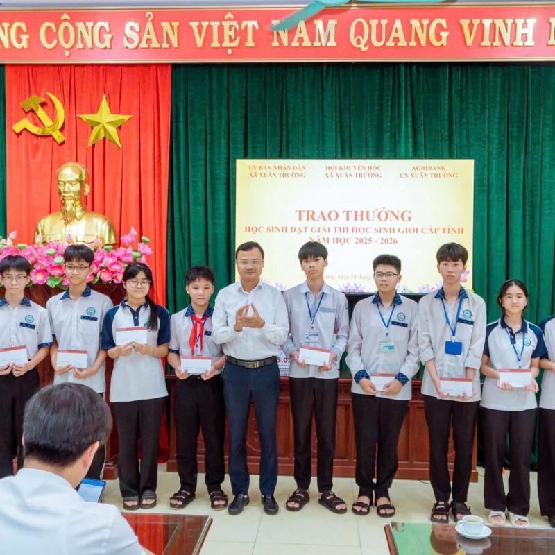 Xuân Trường tổ chức lễ trao thưởng học sinh giỏi cấp tỉnh năm học 2025 - 2026