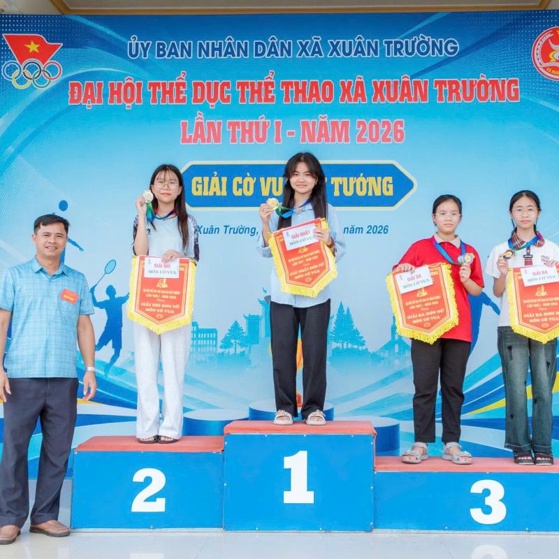 Vinh danh các VĐV xuất sắc giải Cờ vua trong khuôn khổ đại hội TDTT xã Xuân Trường lần thứ I năm 2026