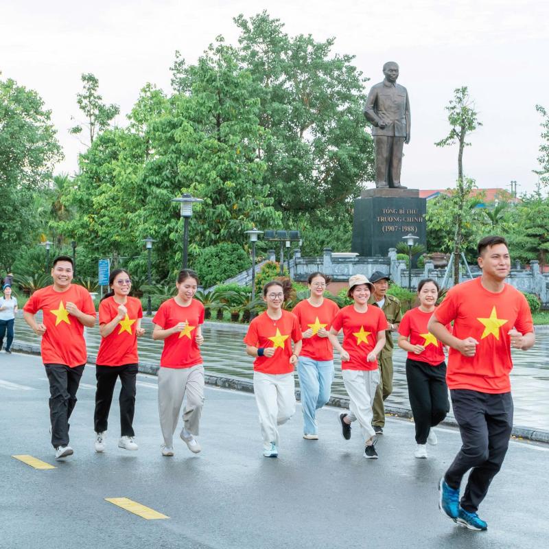 Xuân Trường tổ chức lễ mít tinh và chạy phong trào hưởng ứng Tháng hành động phòng, chống ma túy năm 2026