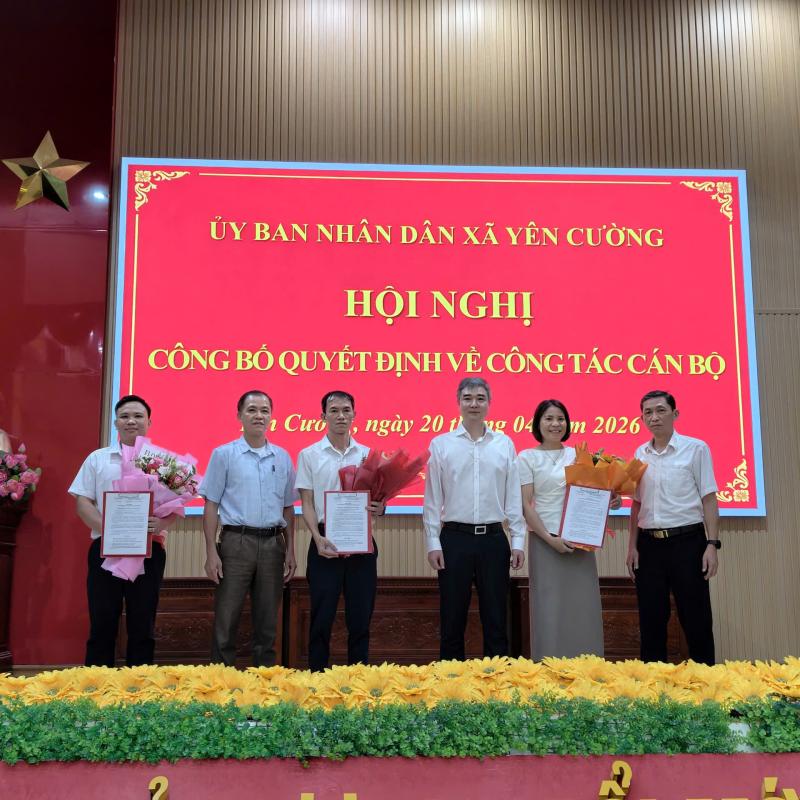Ủy ban nhân dân xã Yên Cường tổ chức Hội nghị công bố các Quyết định về công tác cán bộ