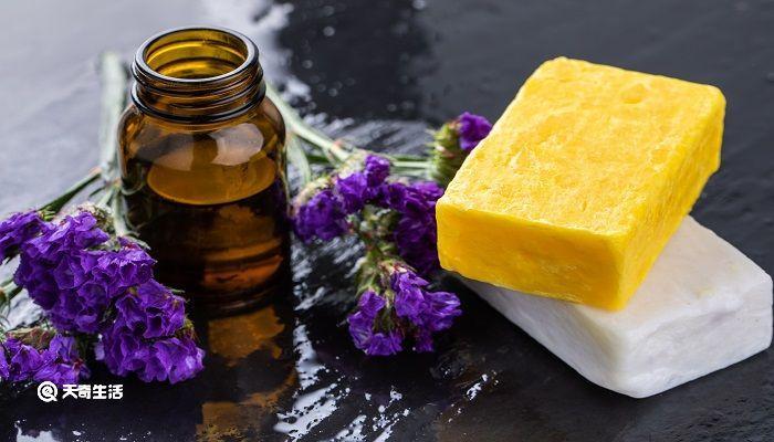 QUYẾT ĐỊNH Ban hành Chương trình khung bồi dưỡng kiến thức pháp luật, nghiệp vụ hòa giải cho hòa giải viên ở cơ sở