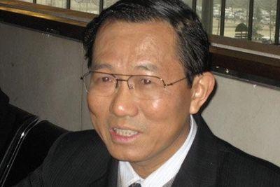Chuyện Bác Hồ lau nhà giúp cô phục vụ - Một hành động nhỏ nhưng tỏa sáng cả một nhân cách lớn