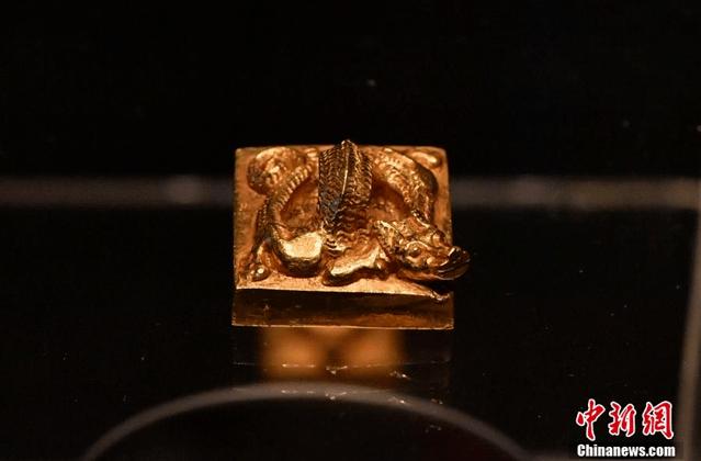 BÀN VỀ ỨNG XỬ GIỮA CÁC MỐI QUAN HỆ CƠ BẢN  TRONG GIA ĐÌNH